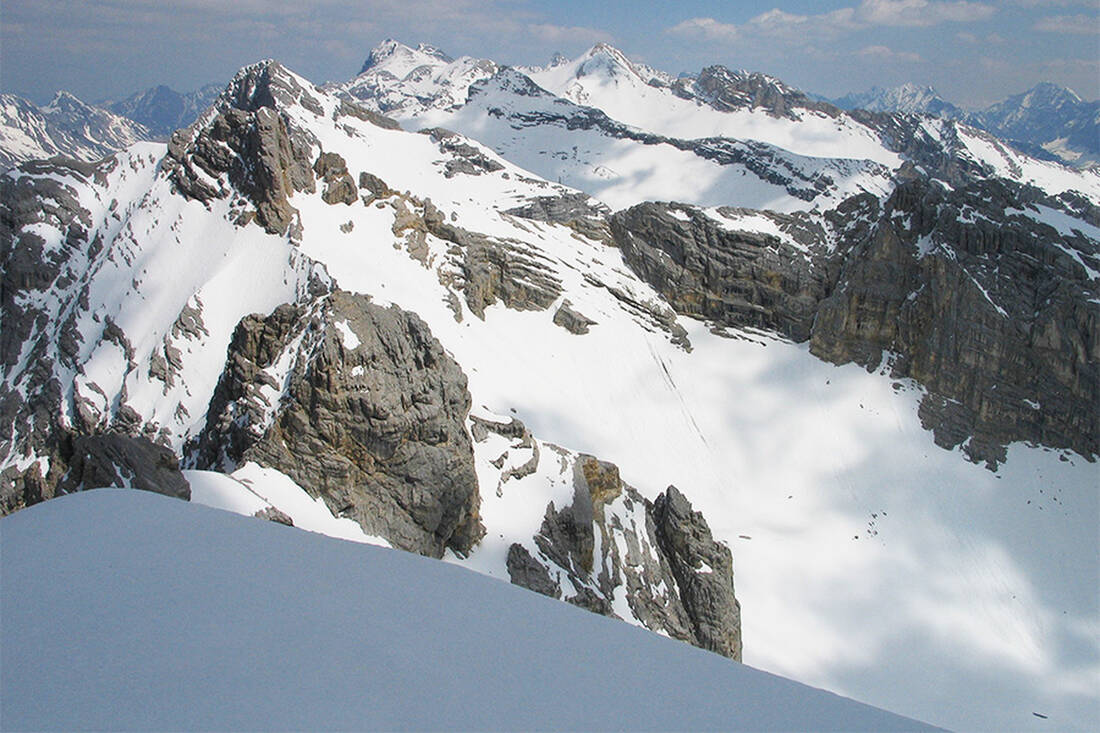 View from Pleisenspitze to the East