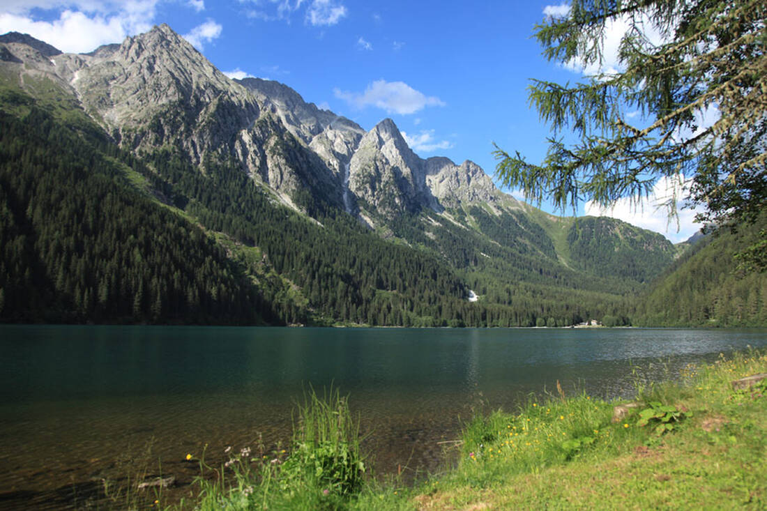 Lake Antholz with the end of the valley