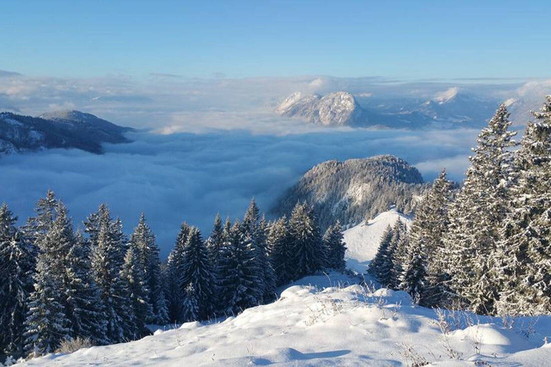 View from the Vorderkaiserfeldenhütte in winter