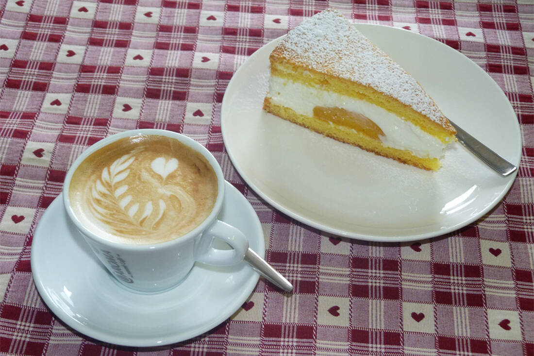 Coffee and Cake at the Latzfonser Kreuz