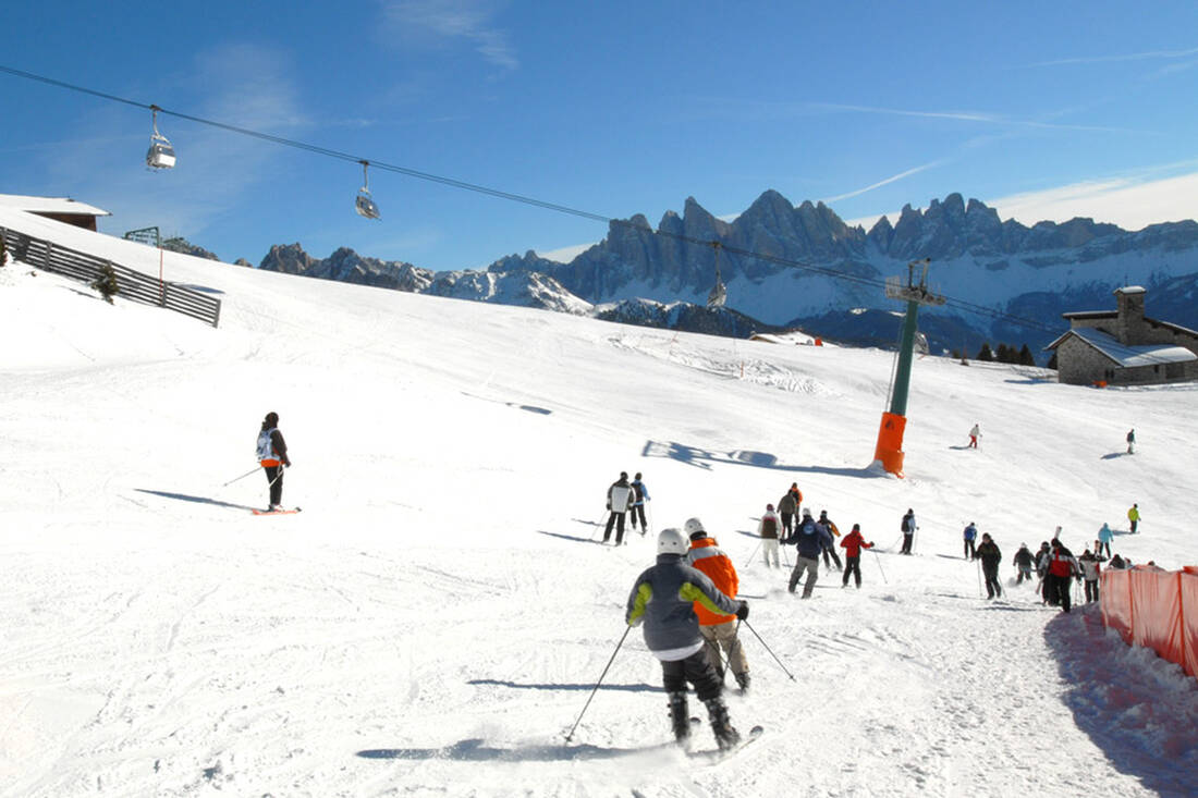 Plose: Skiing with a view of the Dolomites