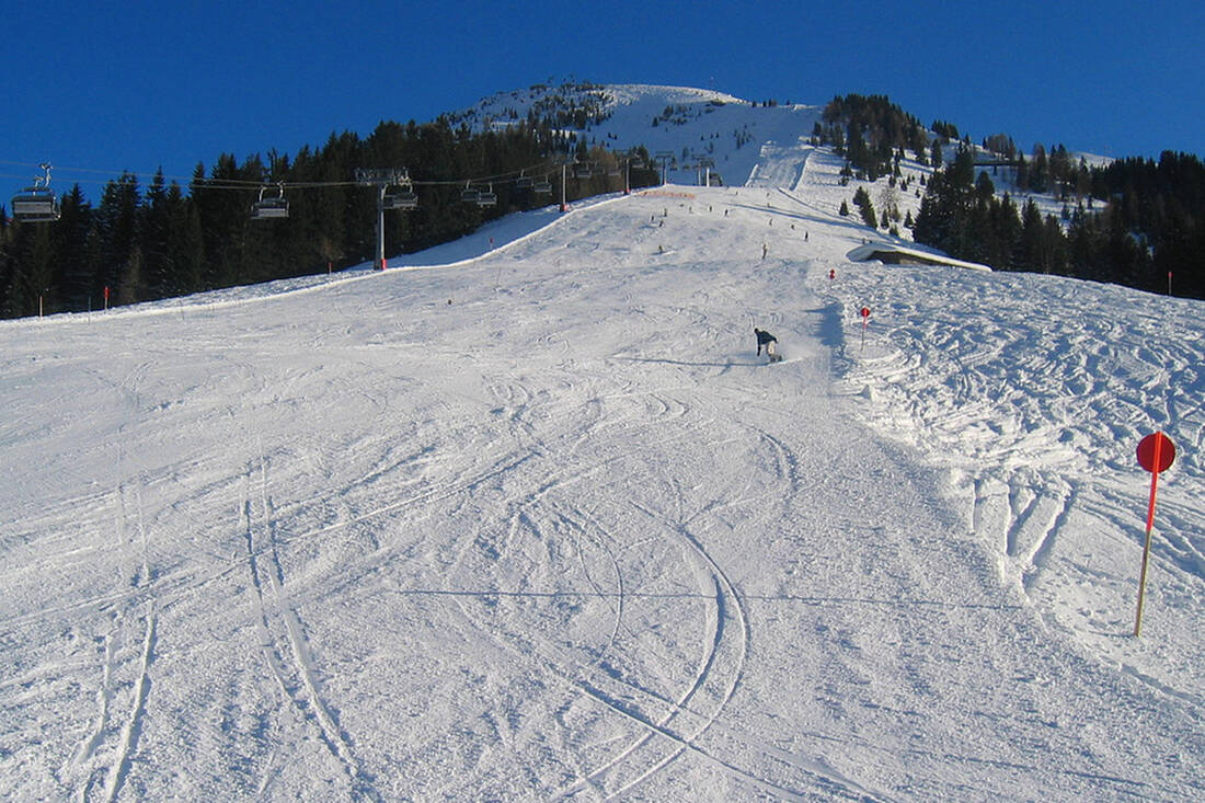 Ski slope in Söll