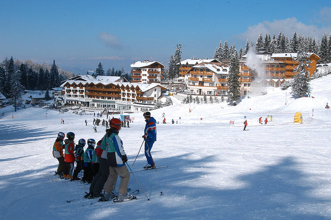 Ski school Obereggen