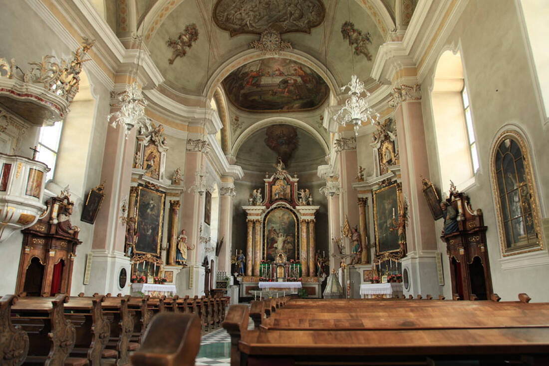 Late Baroque parish church in Niederdorf