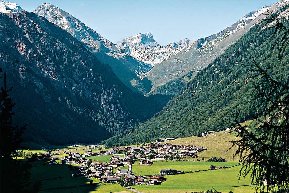 Valles with Wilde Kreuzspitze