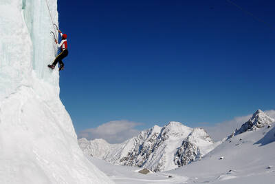 Ice climbing in Stubai