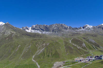Irzwände (2.777 m, 2.757 m) and the Hochalter (2.678 m) Kühtai
