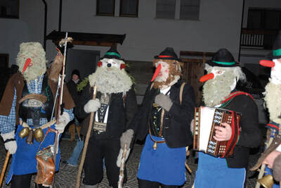 Klöckeln, an Advent tradition in the Sarntal