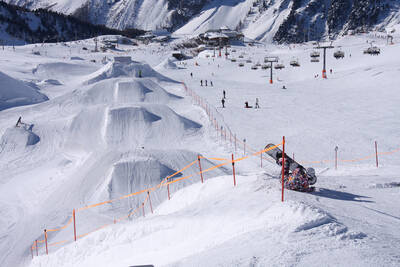 Ski and snowboard jumps in the ski paradise Ischgl